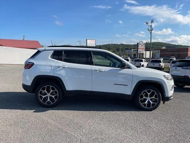 2024 Jeep Compass Latitude 4x4