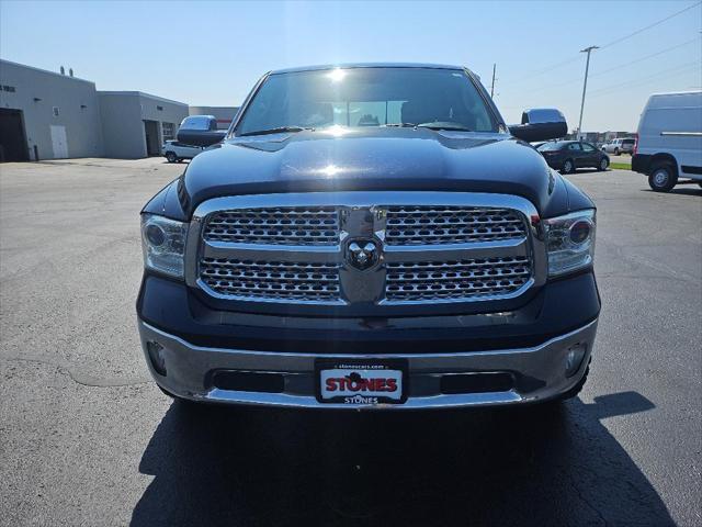 2017 RAM 1500 Laramie Crew Cab 4x4 64 Box