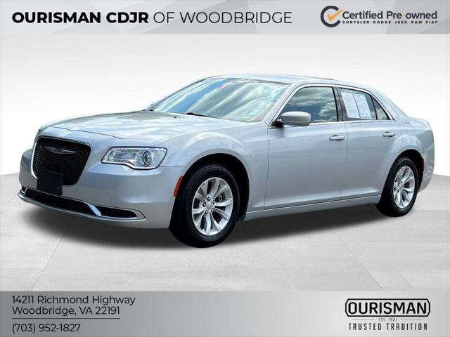 2022 Chrysler 300 Touring