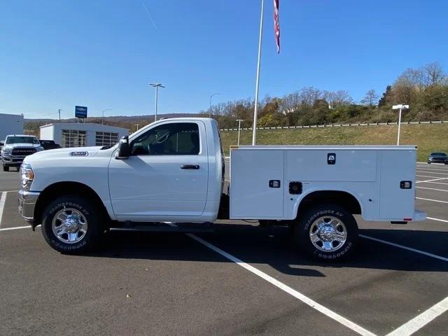 2023 RAM 2500 Tradesman Regular Cab 4x4 8 Box