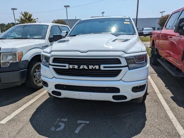 2020 RAM 1500 Laramie Crew Cab 4x4 57 Box