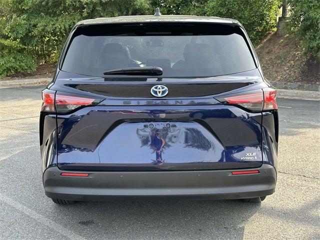 2022 Toyota Sienna XLE