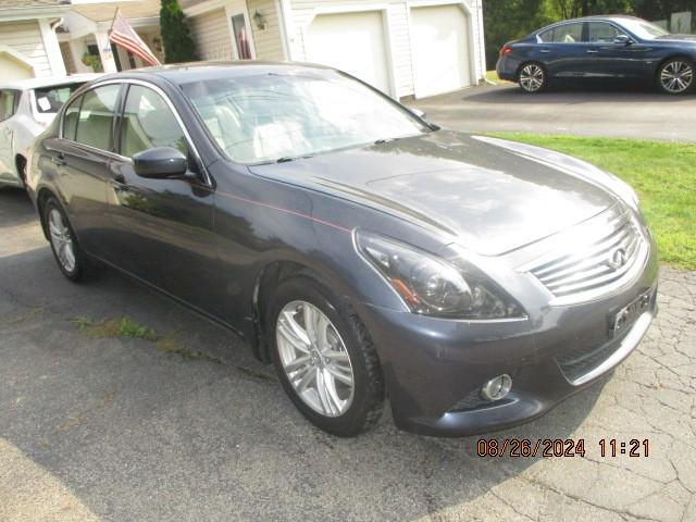 2011 INFINITI G37x X 4