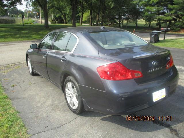 2011 INFINITI G37x X 6