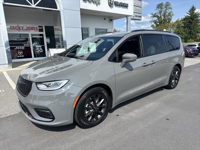 2021 Chrysler Pacifica Touring