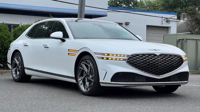 2023 Genesis G90