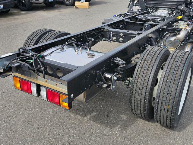 2025 Chevrolet 5500XD LCF Base