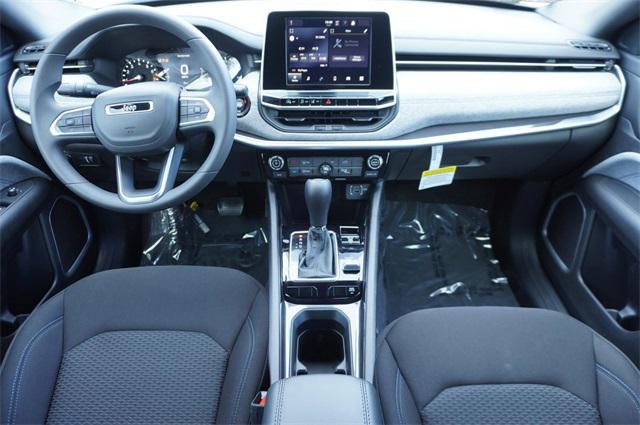 2025 Jeep Compass COMPASS SPORT 4X4