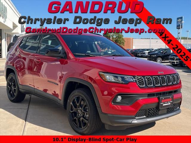 2025 Jeep Compass COMPASS LATITUDE 4X4