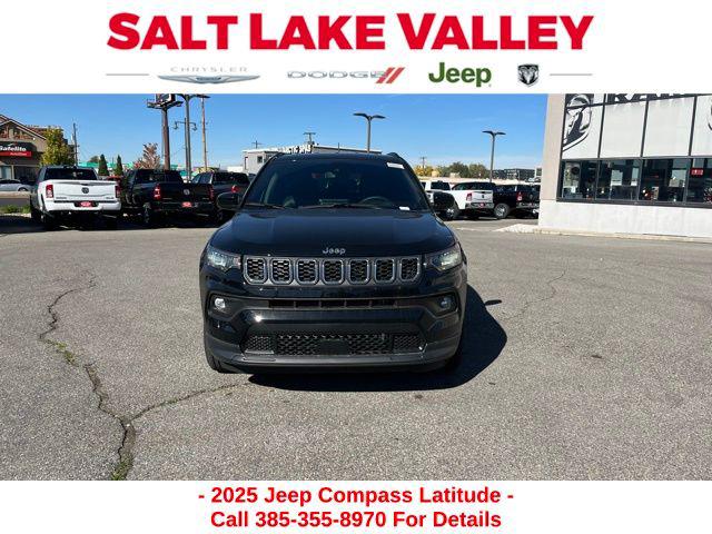 2025 Jeep Compass COMPASS LATITUDE 4X4