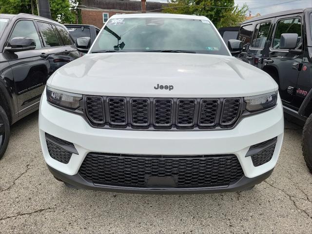 2025 Jeep Grand Cherokee GRAND CHEROKEE ALTITUDE 4X4