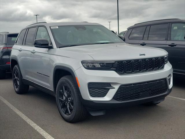 2025 Jeep Grand Cherokee GRAND CHEROKEE ALTITUDE 4X4