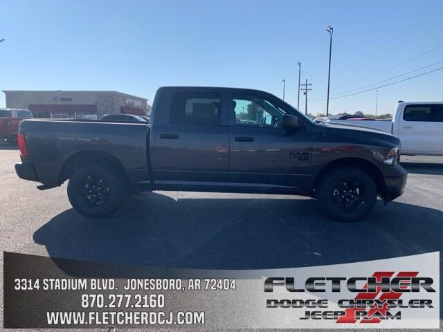 2024 RAM Ram 1500 Classic RAM 1500 CLASSIC TRADESMAN CREW CAB 4X4 57 BOX