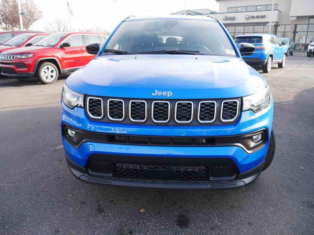 2025 Jeep Compass COMPASS LATITUDE 4X4