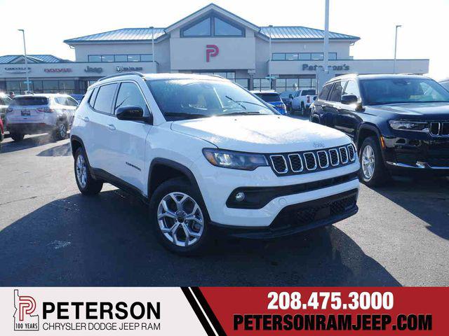 2025 Jeep Compass COMPASS LATITUDE 4X4