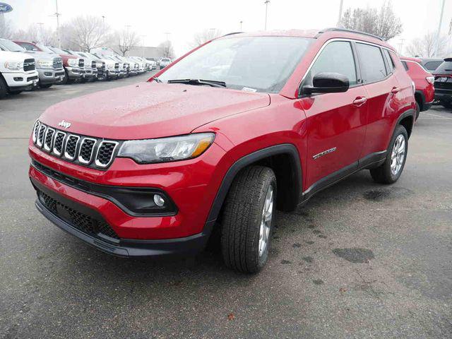 2025 Jeep Compass COMPASS LATITUDE 4X4