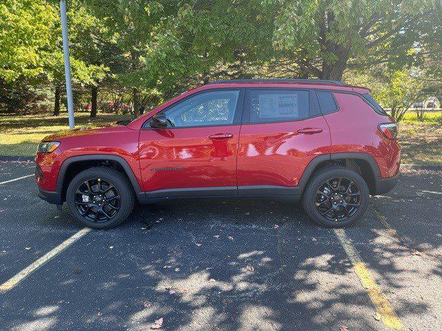 2025 Jeep Compass COMPASS LATITUDE 4X4