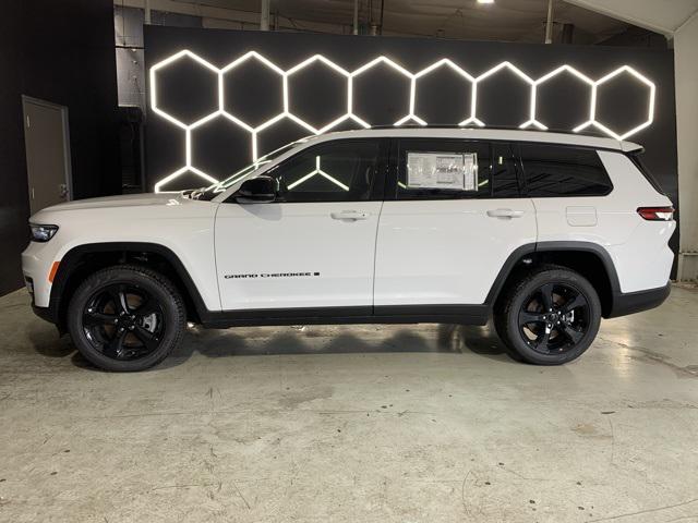2025 Jeep Grand Cherokee GRAND CHEROKEE L LIMITED 4X4