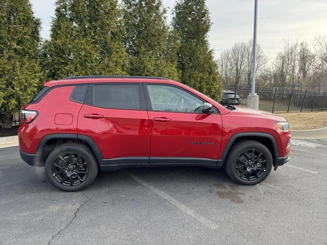 2025 Jeep Compass COMPASS LATITUDE 4X4