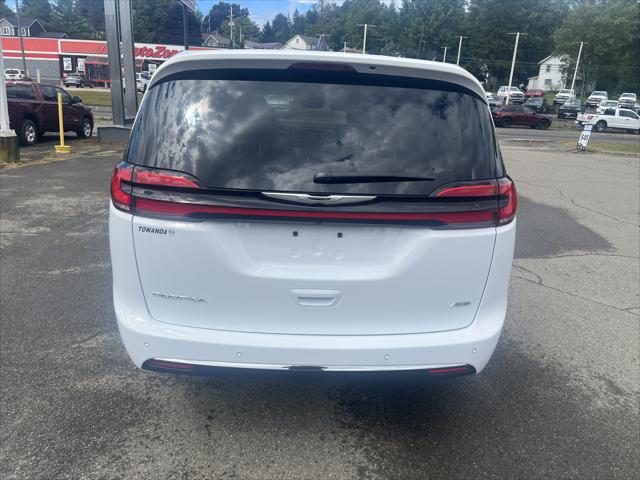 2024 Chrysler Pacifica PACIFICA TOURING L AWD