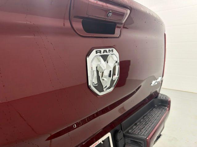 2020 Ram 1500 Laramie Crew Cab 4x4 57 Box