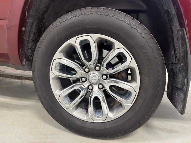 2020 Ram 1500 Laramie Crew Cab 4x4 57 Box