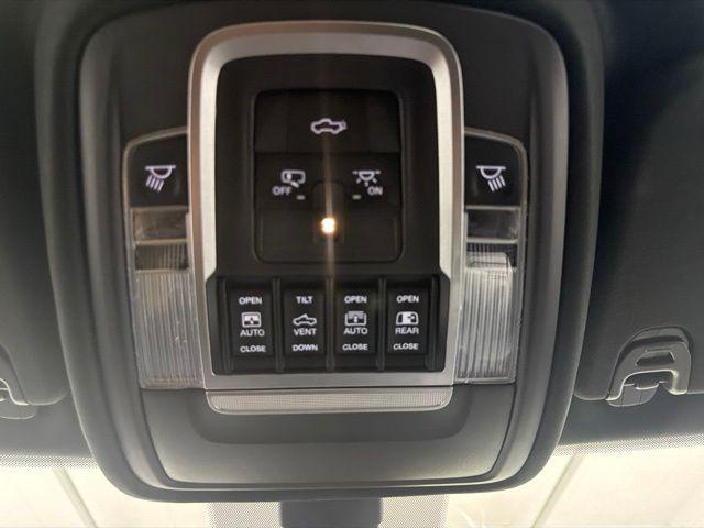 2020 Ram 1500 Laramie Crew Cab 4x4 57 Box