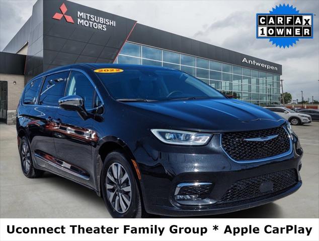 2022 Chrysler Pacifica Hybrid Limited