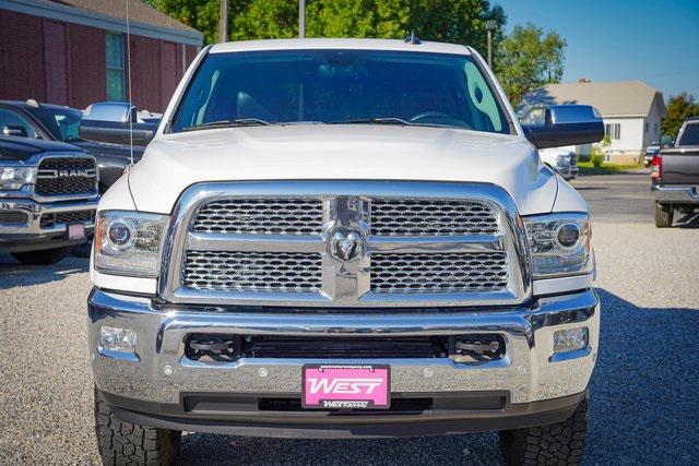 2017 RAM 3500 Laramie Crew Cab 4x4 64 Box