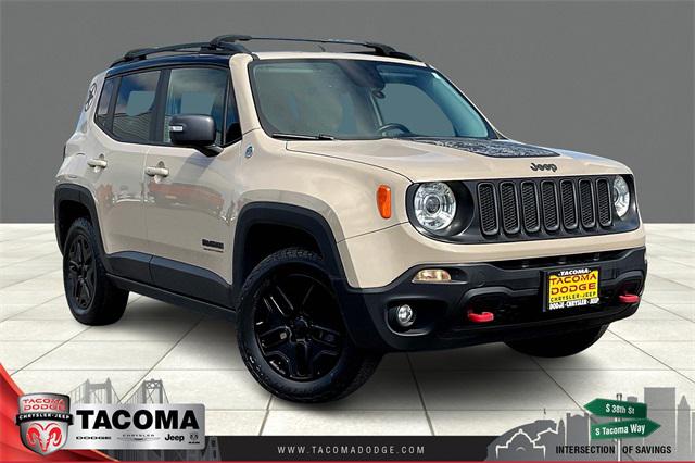 2017 Jeep Renegade Deserthawk 4x4