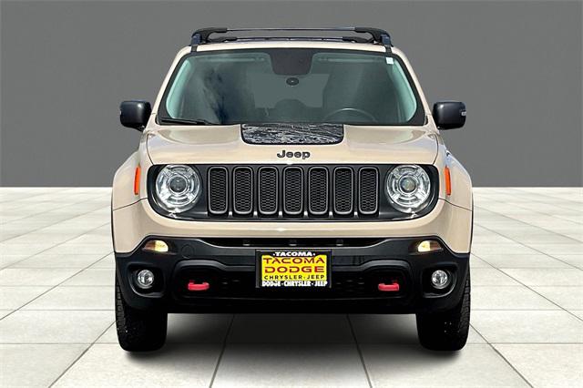 2017 Jeep Renegade Deserthawk 4x4