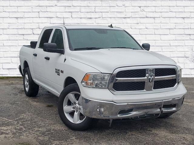 2022 RAM 1500 Classic Tradesman Crew Cab 4x4 57 Box