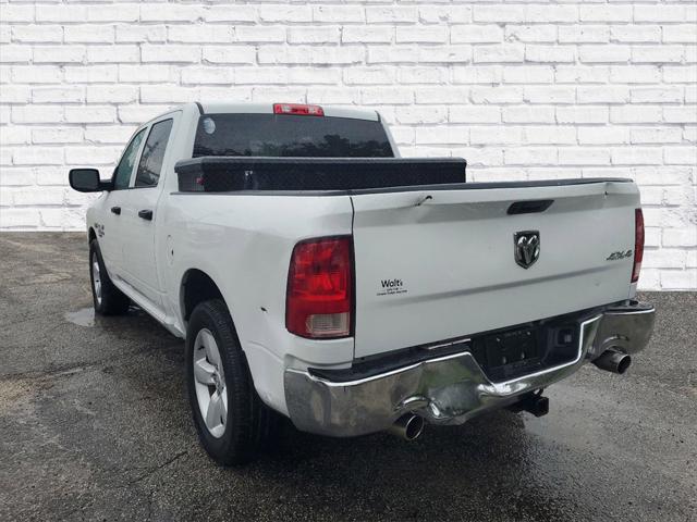 2022 RAM 1500 Classic Tradesman Crew Cab 4x4 57 Box