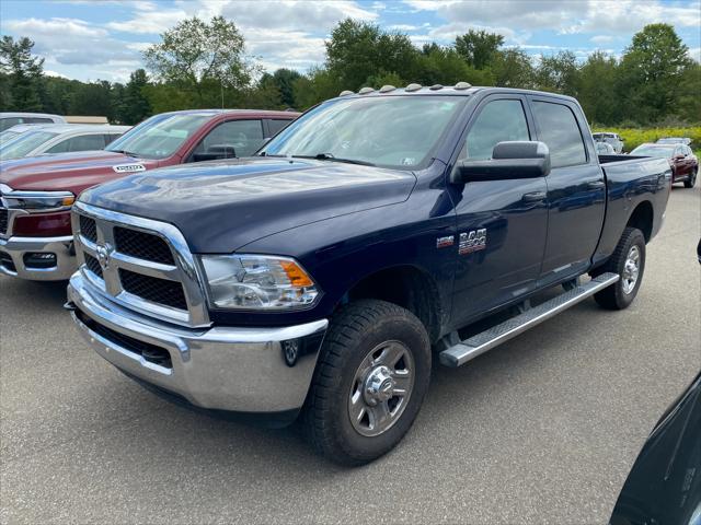 2017 RAM 2500 Tradesman Crew Cab 4x4 64 Box