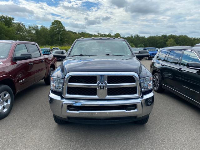 2017 RAM 2500 Tradesman Crew Cab 4x4 64 Box