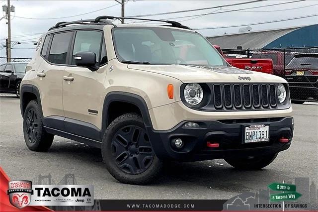 2017 Jeep Renegade Deserthawk 4x4