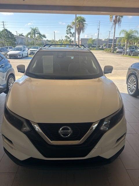2022 Nissan Rogue Sport SL FWD Xtronic CVT