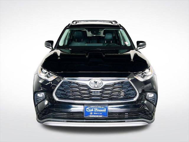 2022 Toyota Highlander Platinum