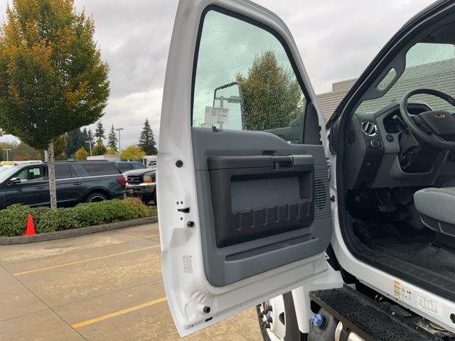 2025 Ford F-650 Base