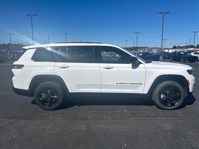 2023 Jeep Grand Cherokee L Altitude 4x4 2023 Jeep Grand Cherokee L Altitude 4x4