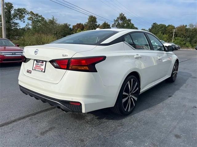 2021 Nissan Altima SR FWD