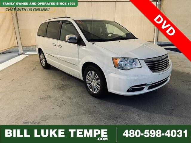 2015 Chrysler Town and Country Touring-L