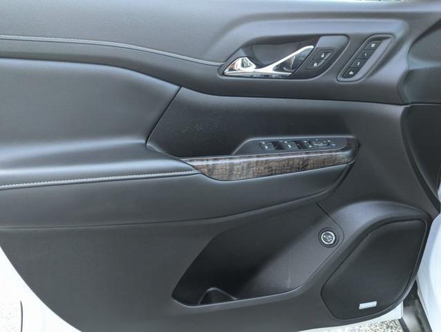 2022 GMC Acadia AWD Denali