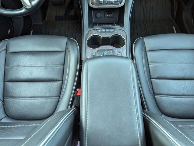 2022 GMC Acadia AWD Denali