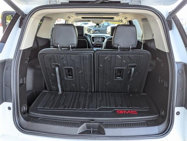 2022 GMC Acadia AWD Denali