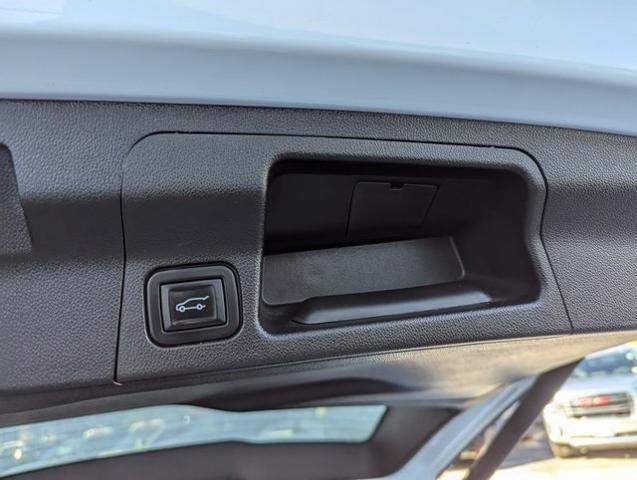 2022 GMC Acadia AWD Denali