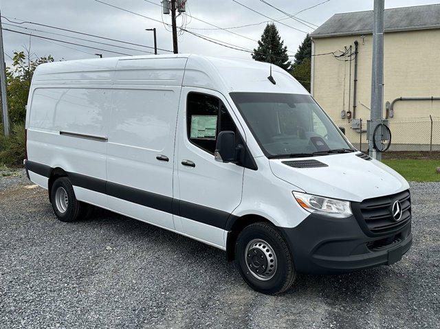 2025 Mercedes-Benz Sprinter 4500 High Roof 4-Cyl Diesel HO