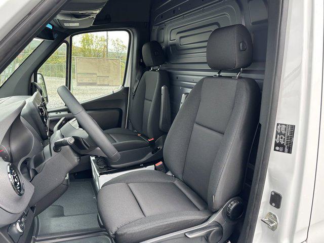 2025 Mercedes-Benz Sprinter 4500 High Roof 4-Cyl Diesel HO