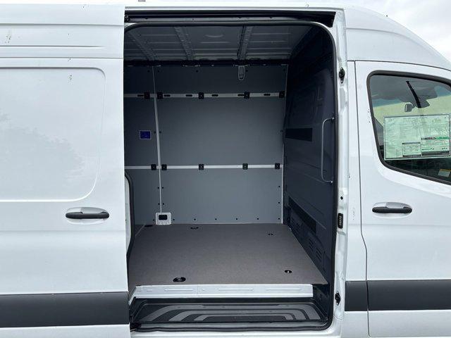 2025 Mercedes-Benz Sprinter 4500 High Roof 4-Cyl Diesel HO