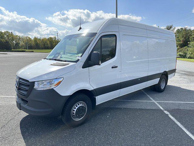 2025 Mercedes-Benz Sprinter 4500 High Roof 4-Cyl Diesel HO